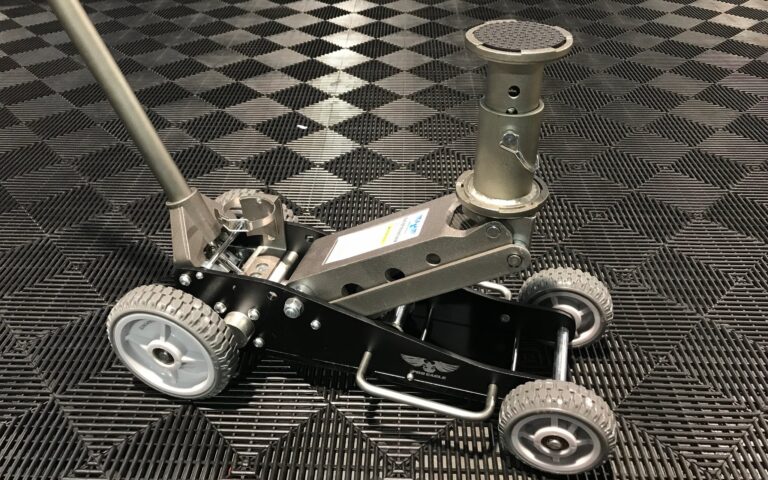 Off-Road Worthy Road Jack